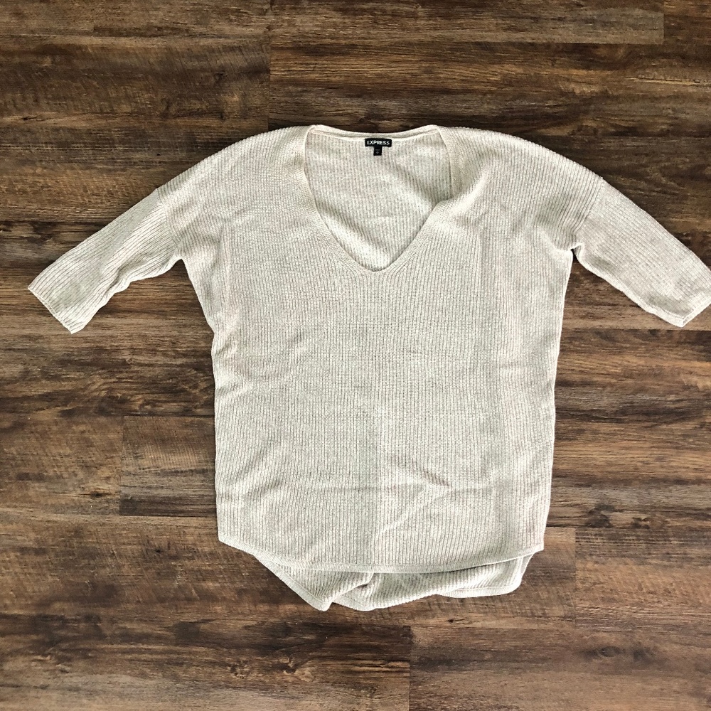Subtle High low sweater